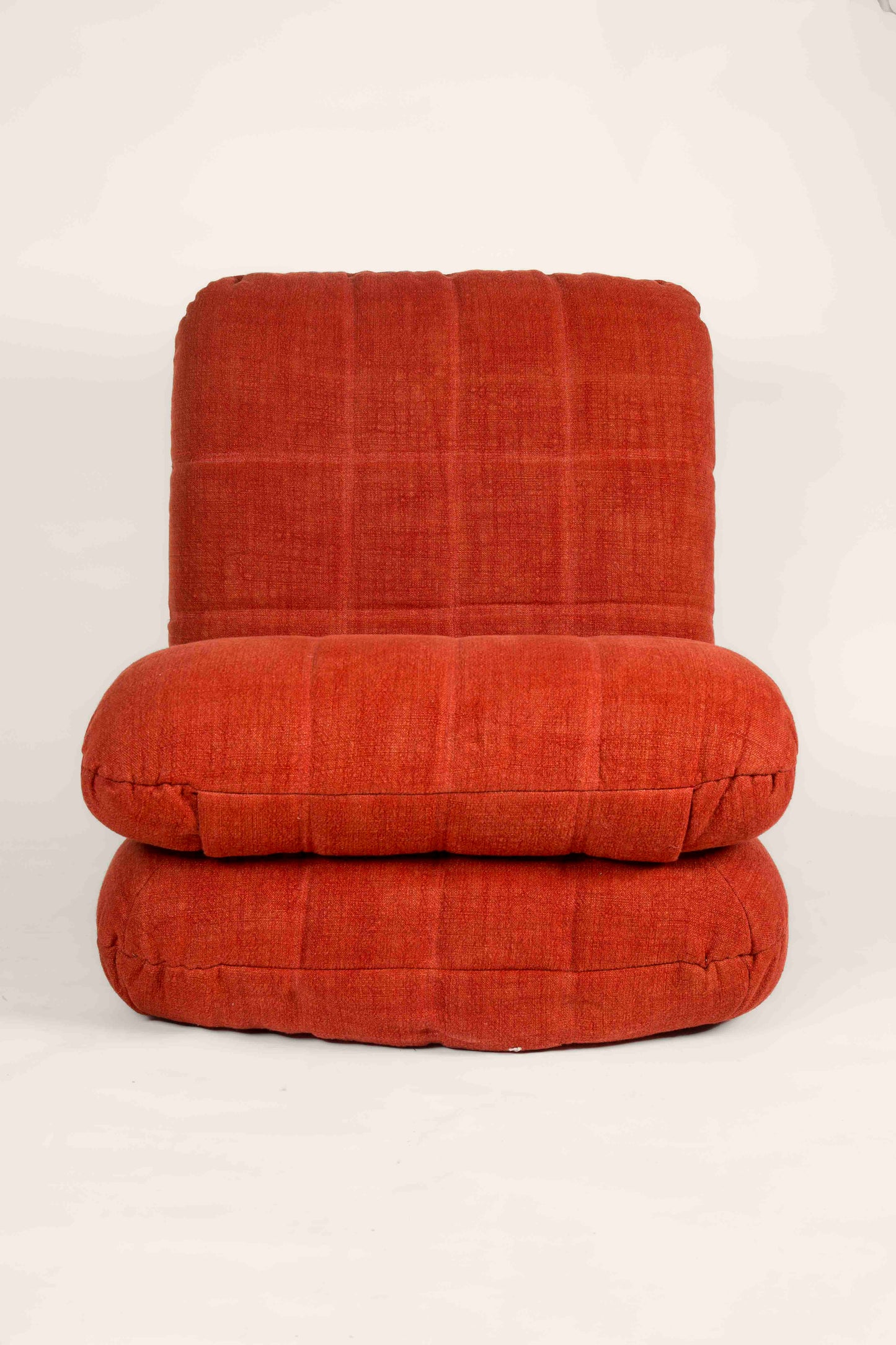Folding armchair