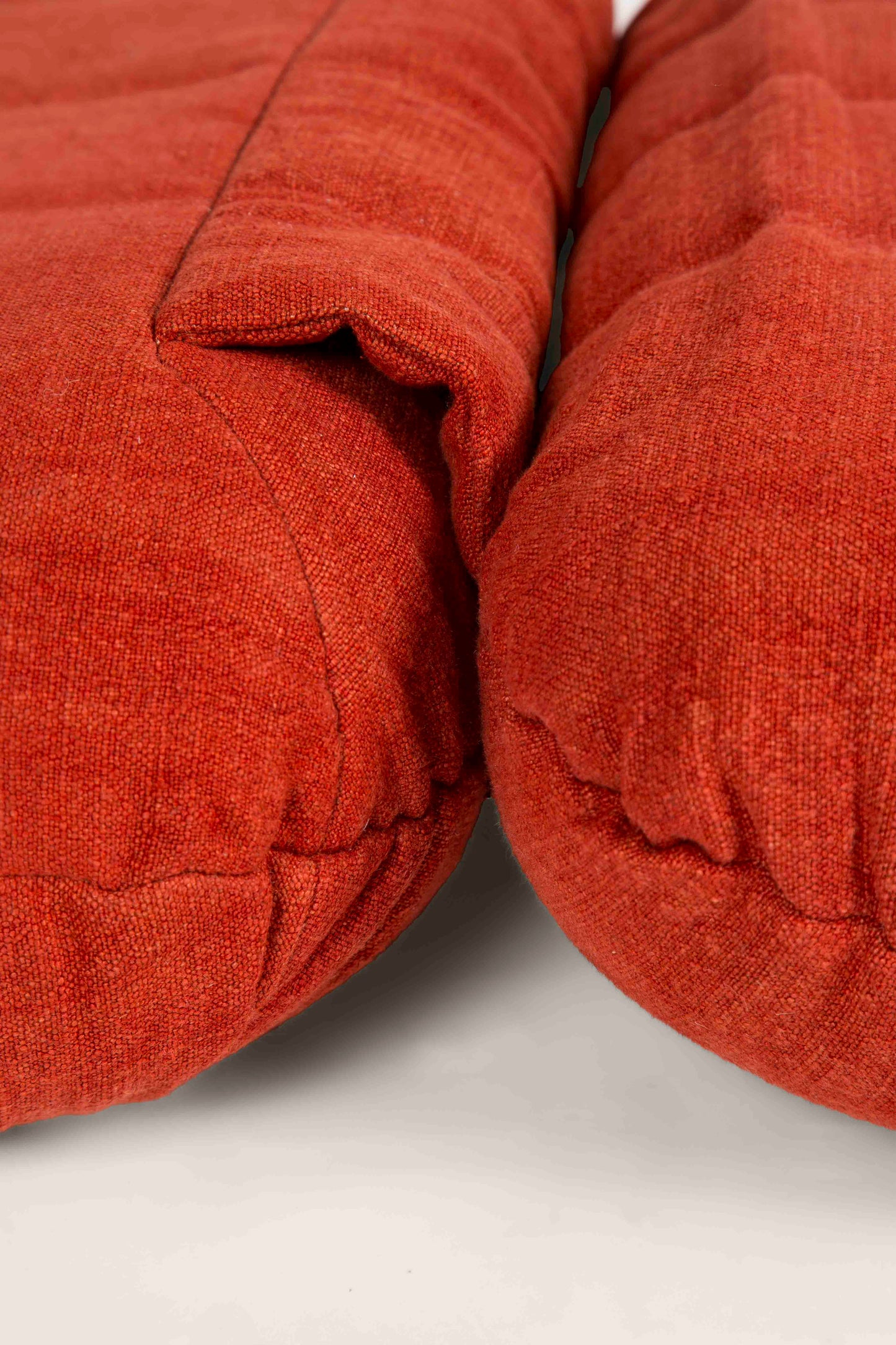 Folding armchair