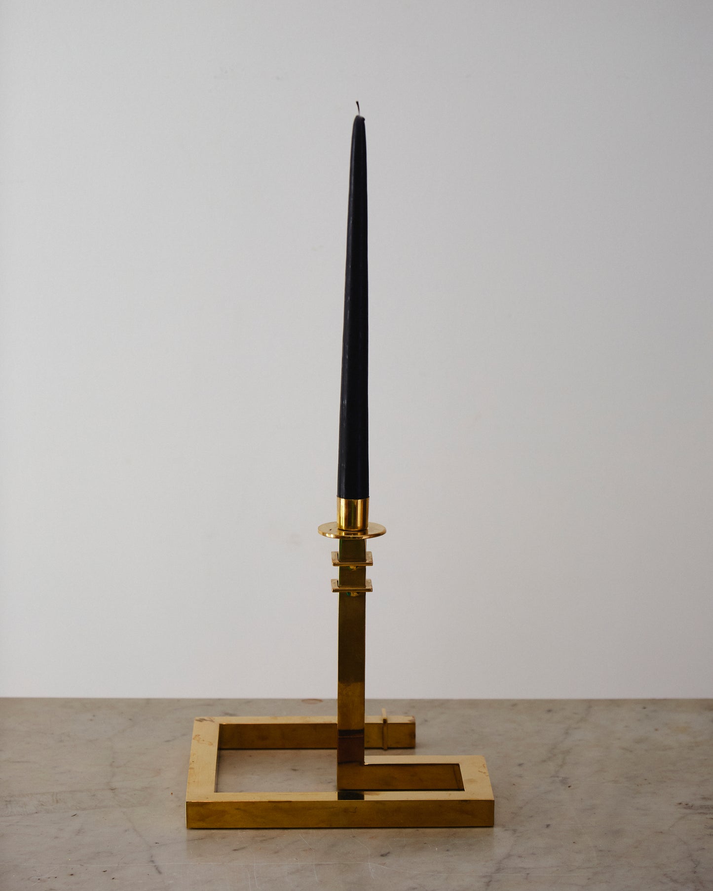 Candelabro en latón
