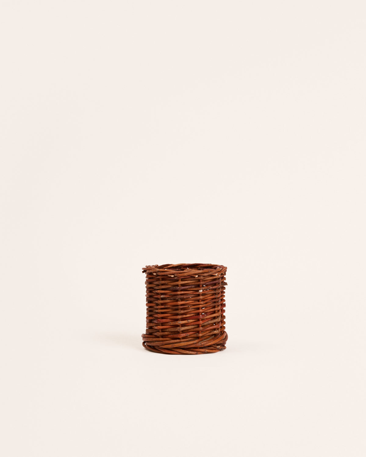 <transcy>Candle wicker basket</transcy>