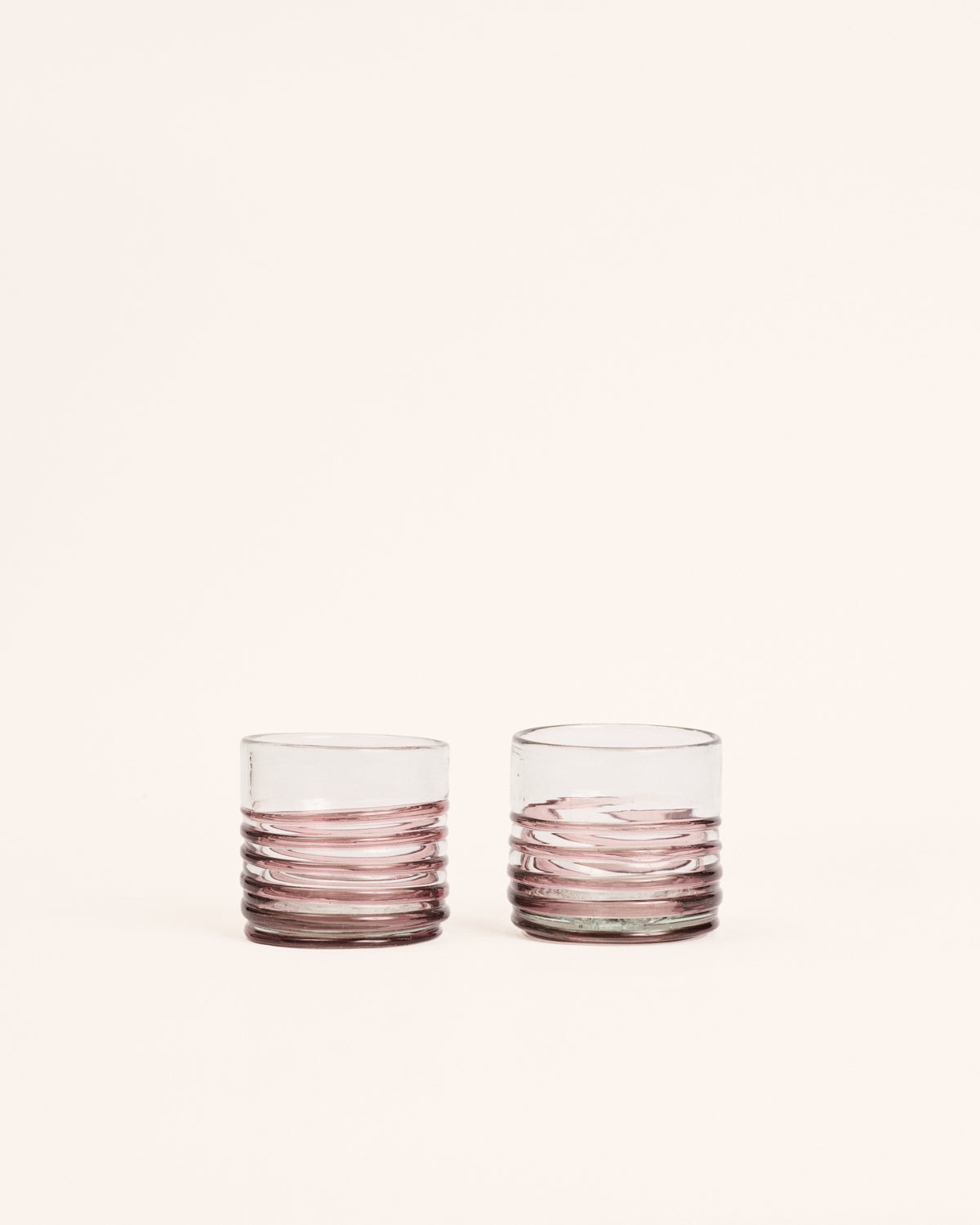 <transcy>Pair of small amethyst circle glasses</transcy>