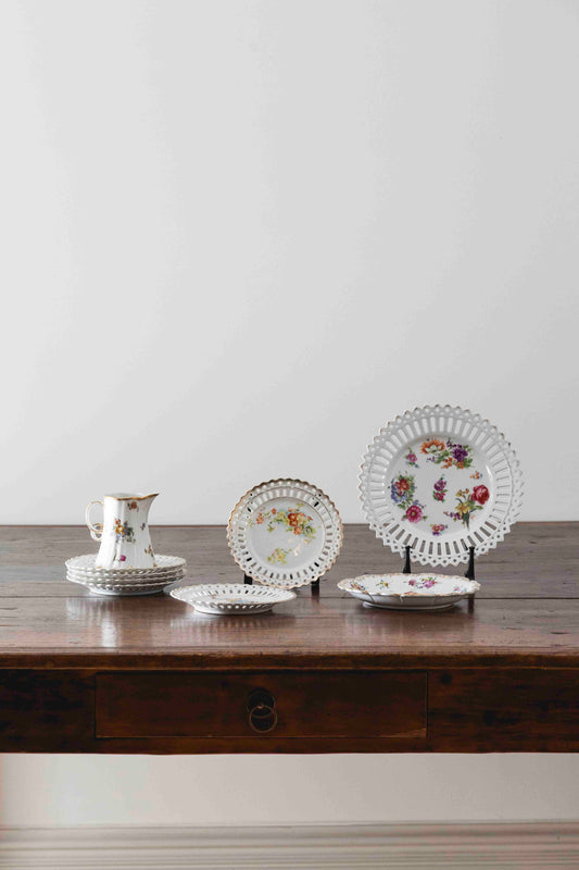 Set de seis platos antiguos de flores de porcelana