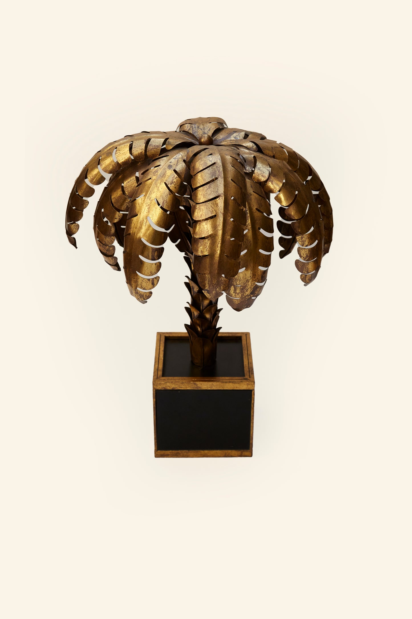 Golden palm tree lamp