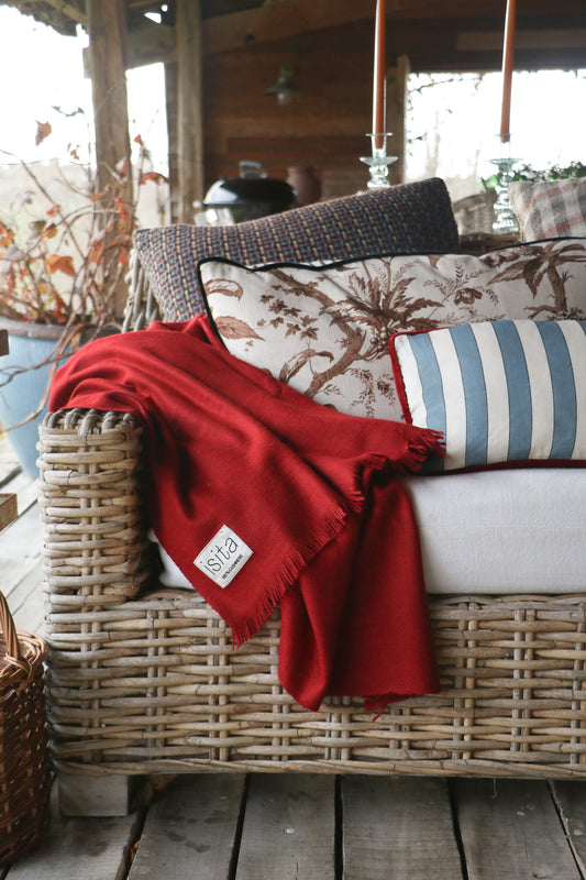 Red cashmere blanket
