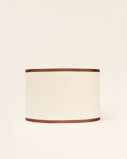 <transcy>White linen lampshade</transcy>