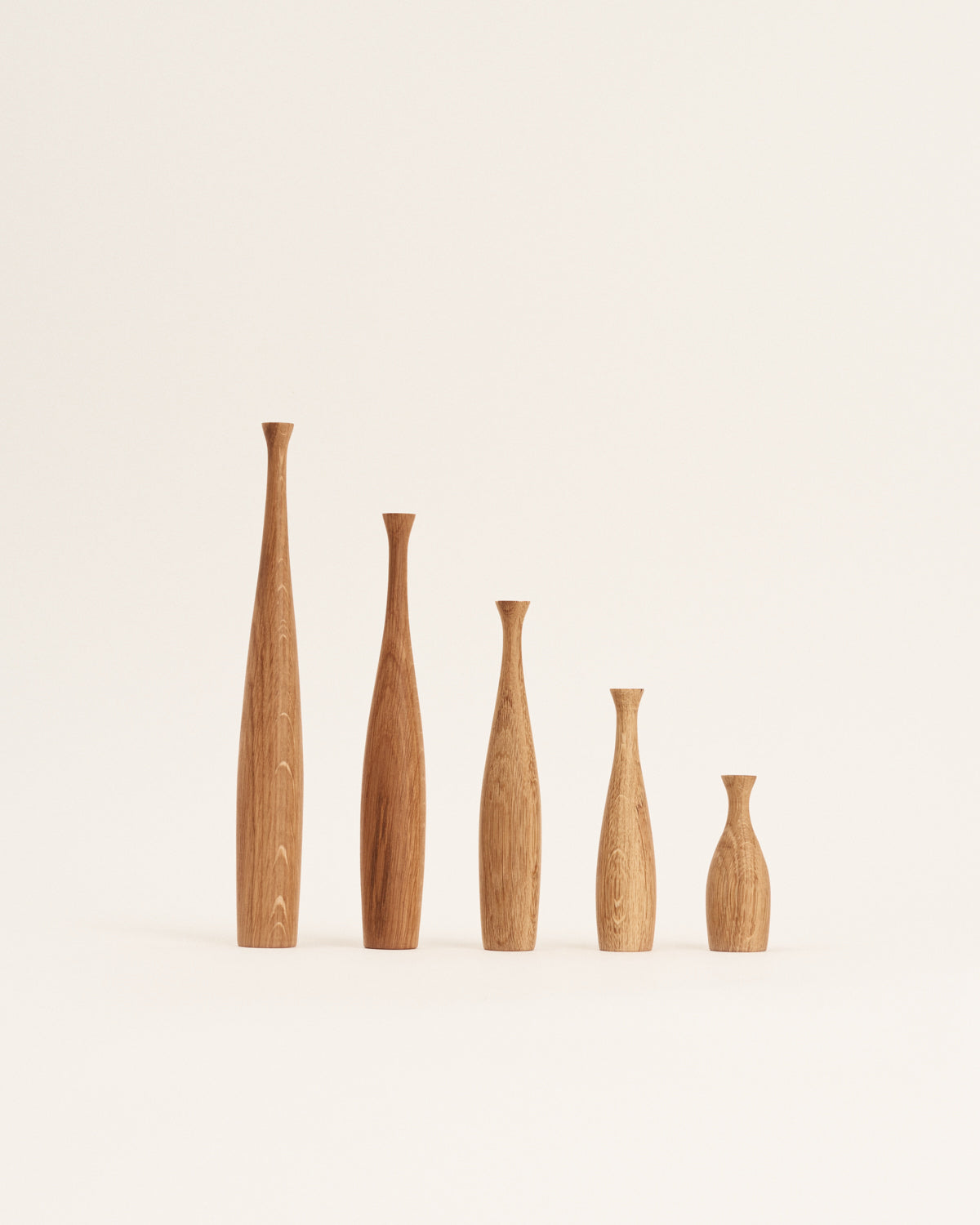 Set of oak vases