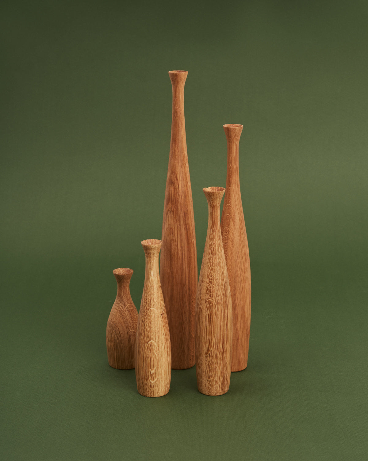 Set of oak vases