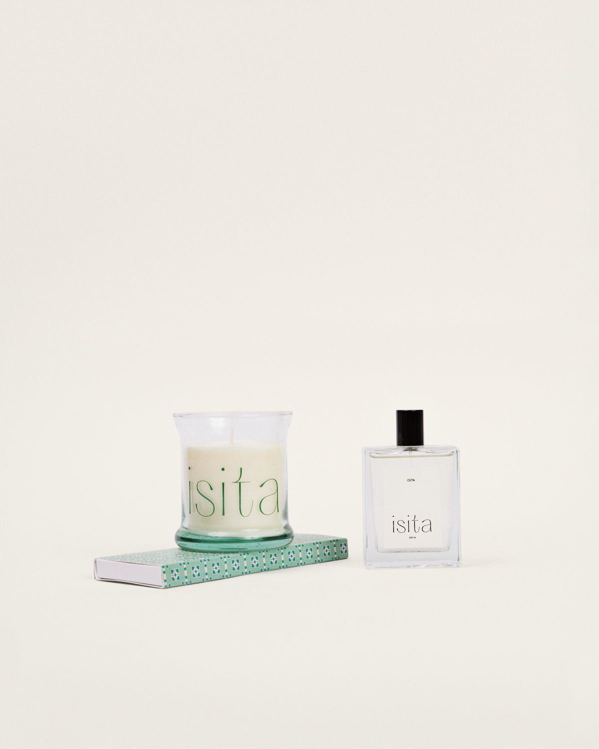 <tc>Pack of Isita's candle and home spray</tc>